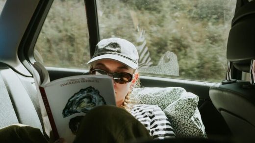 ler-no-metro-faz-mal