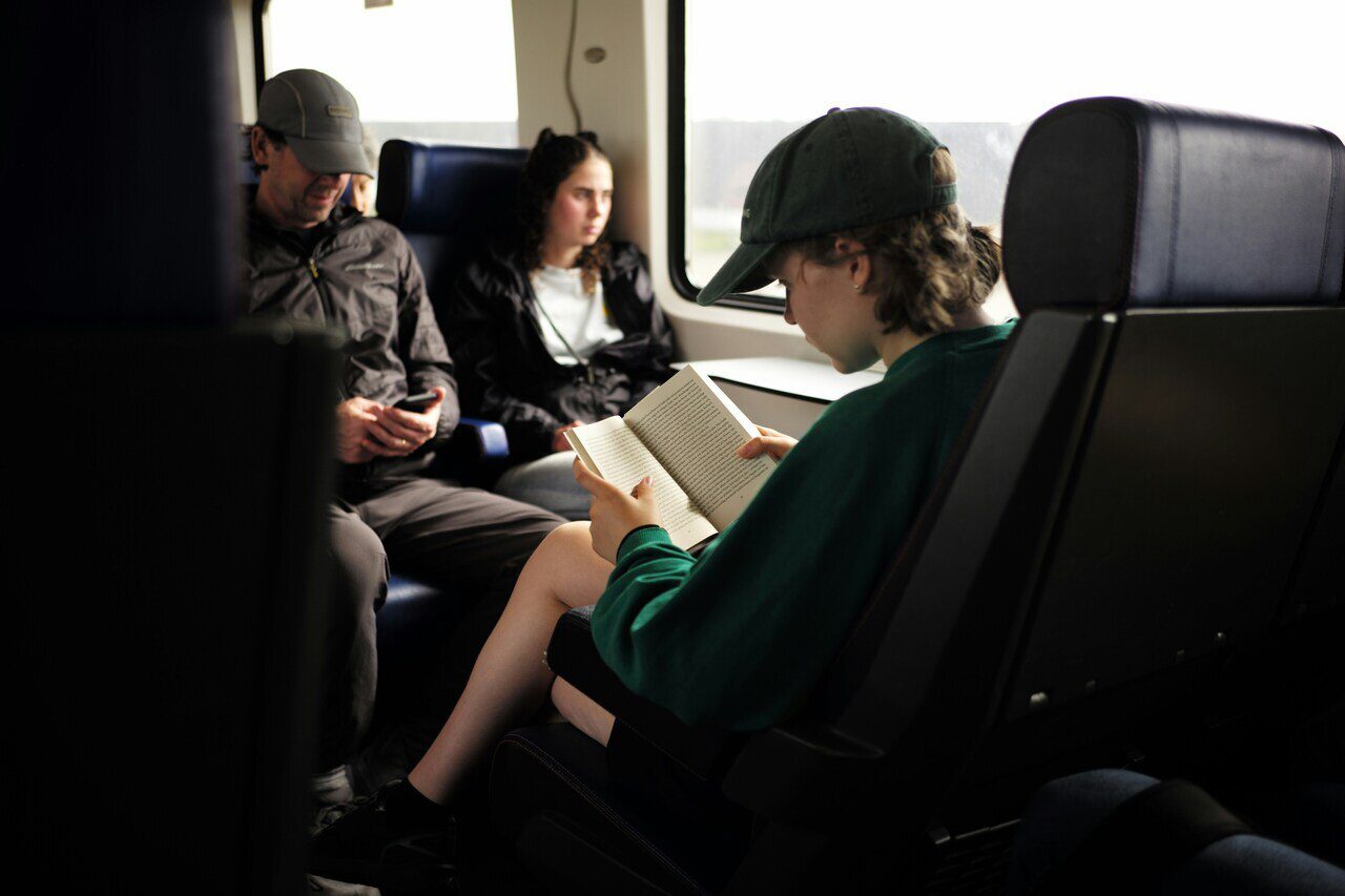 habito-de-ler-no-onibus