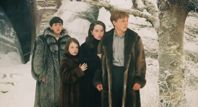 onde-assistir-as-cronicas-de-narnia