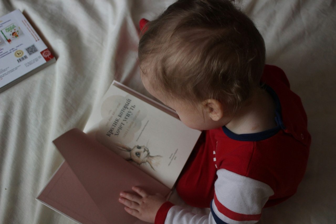 criancas-lendo