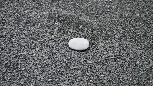 no-meio-do-caminho-carlos-drummond-de-andrade